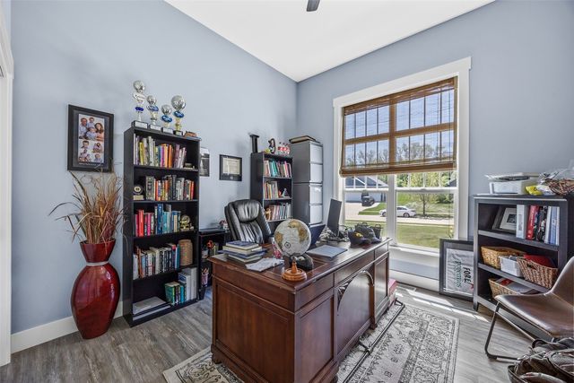 6310 River Parkway NE, Cedar Rapids, IA 52411