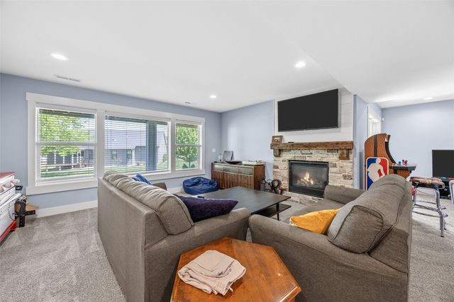 6310 River Parkway NE, Cedar Rapids, IA 52411