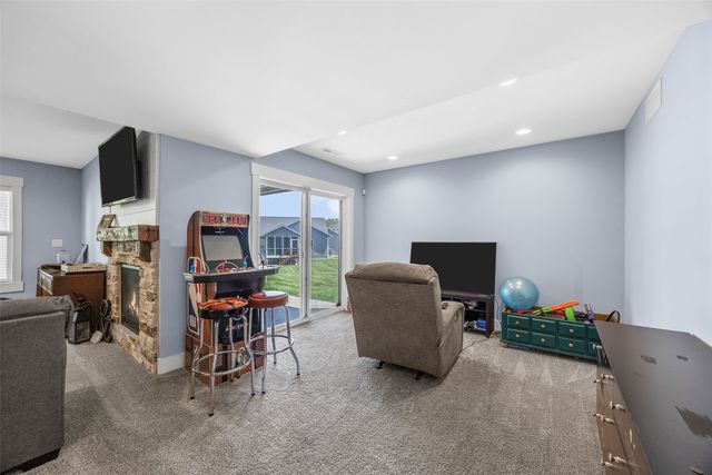 6310 River Parkway NE, Cedar Rapids, IA 52411