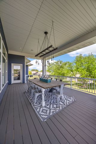 6310 River Parkway NE, Cedar Rapids, IA 52411