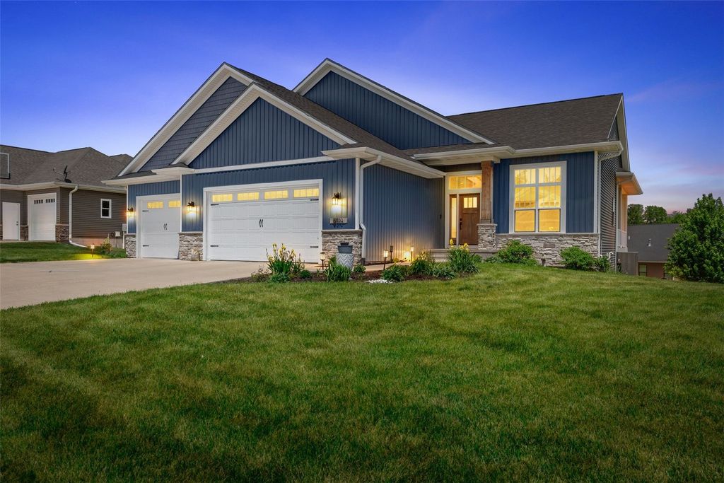 6310 River Parkway NE, Cedar Rapids, IA 52411