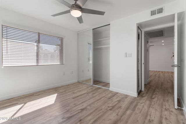 3033 E DEVONSHIRE Avenue 2033, Phoenix, AZ 85016