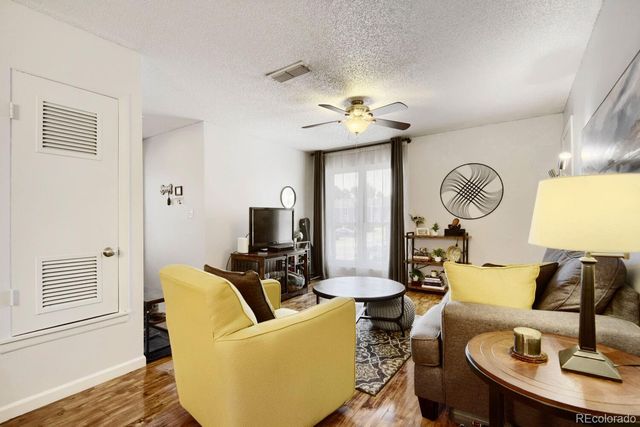2330 E Fremont Avenue J, Centennial, CO 80122