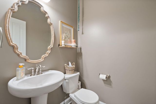 1684 Kleven Lane, Crown Point, IN 46307
