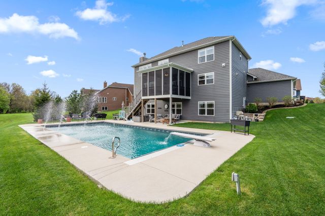 1684 Kleven Lane, Crown Point, IN 46307