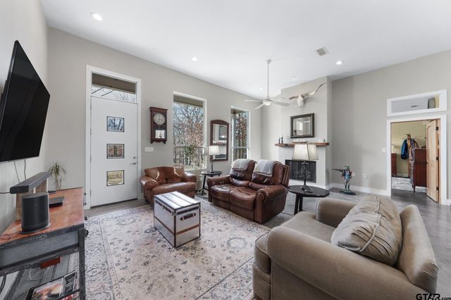 2640 County Road 1030 NW, Mt Vernon, TX 75457