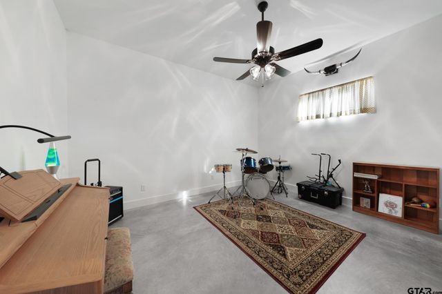 2640 County Road 1030 NW, Mt Vernon, TX 75457
