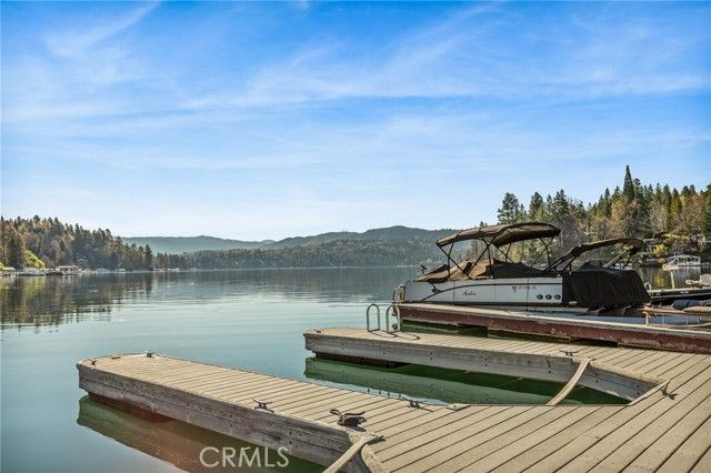 27539 W Shore, Lake Arrowhead, CA 92352