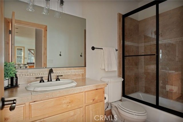 27539 W Shore, Lake Arrowhead, CA 92352