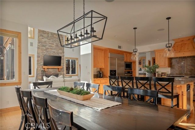 27539 W Shore, Lake Arrowhead, CA 92352