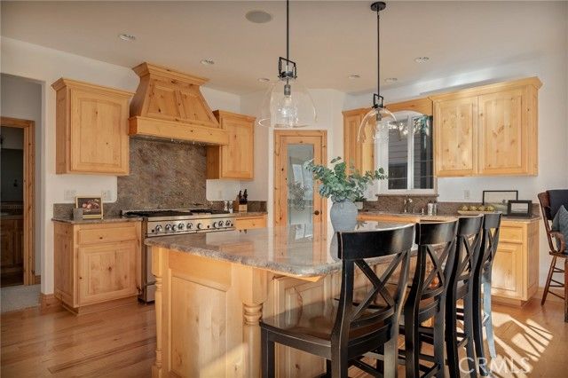 27539 W Shore, Lake Arrowhead, CA 92352