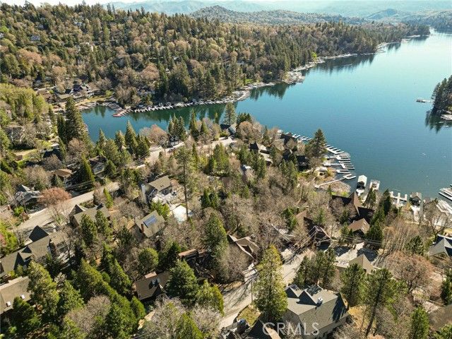 27539 W Shore, Lake Arrowhead, CA 92352