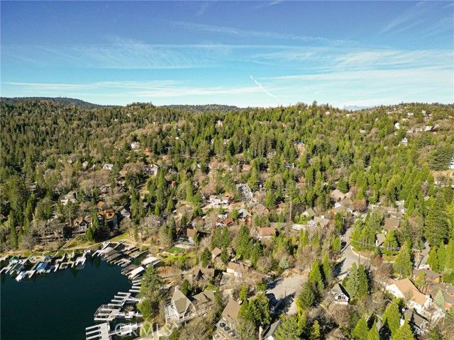 27539 W Shore, Lake Arrowhead, CA 92352