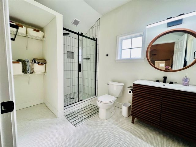 2936 Hall Drive SE, Smyrna, GA 30082