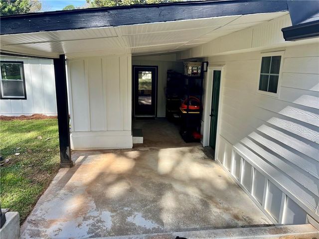 2936 Hall Drive SE, Smyrna, GA 30082