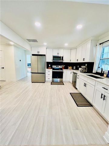 2936 Hall Drive SE, Smyrna, GA 30082