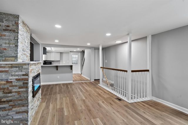377 MOUNT PLEASANT ST, Coatesville, PA 19320