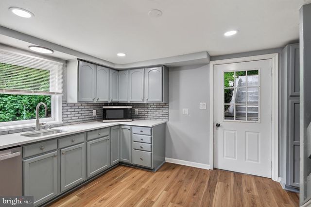 377 MOUNT PLEASANT ST, Coatesville, PA 19320