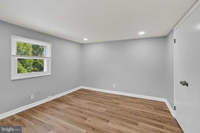 377 MOUNT PLEASANT ST, Coatesville, PA 19320