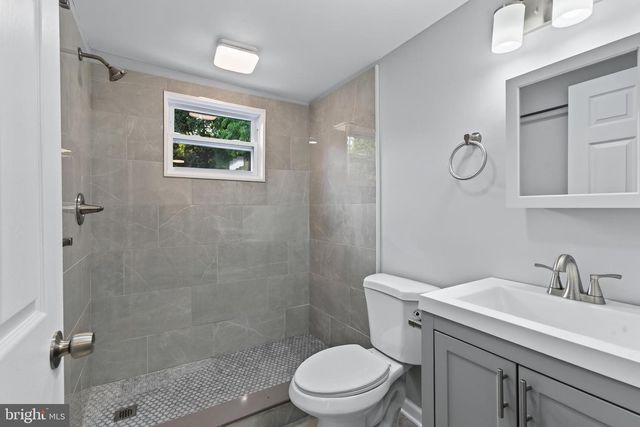 377 MOUNT PLEASANT ST, Coatesville, PA 19320