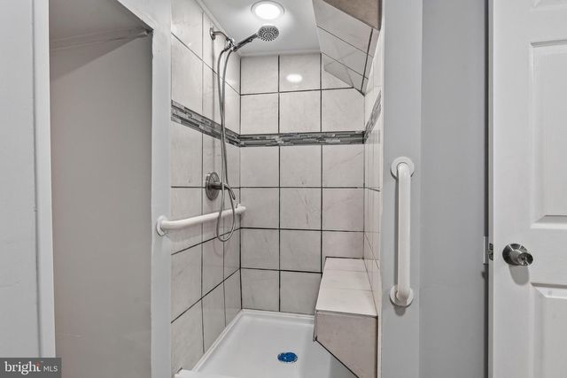 377 MOUNT PLEASANT ST, Coatesville, PA 19320