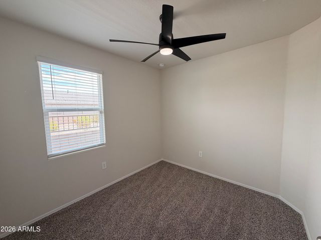 18609 W BRONCO Trail, Wittmann, AZ 85361