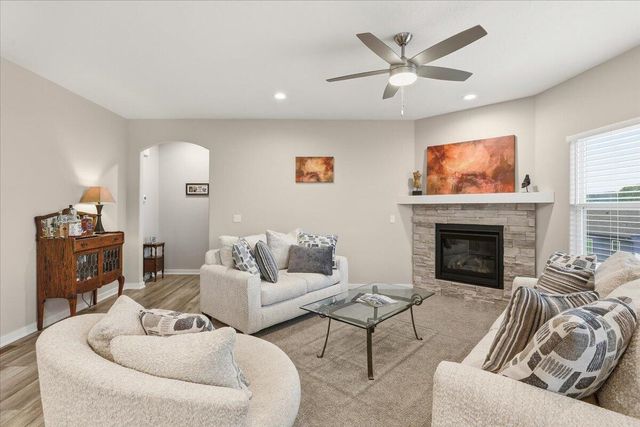 1840 BALSAM Street, Council Bluffs, IA 51503