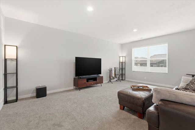 1840 BALSAM Street, Council Bluffs, IA 51503