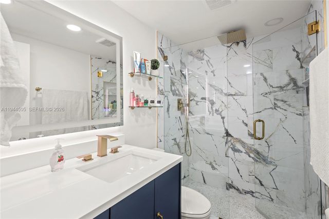 400 SE 10th St 103, Deerfield Beach, FL 33441