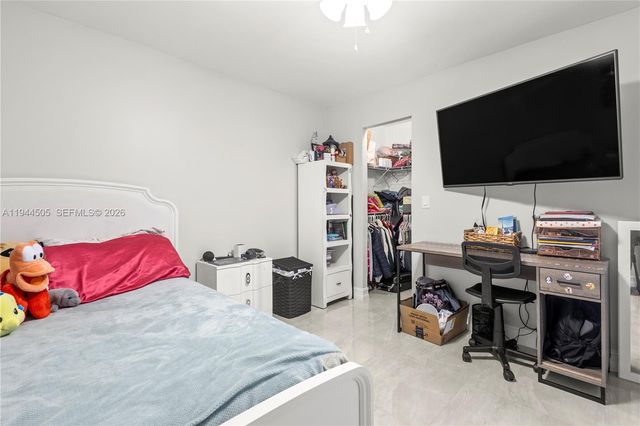 400 SE 10th St 103, Deerfield Beach, FL 33441