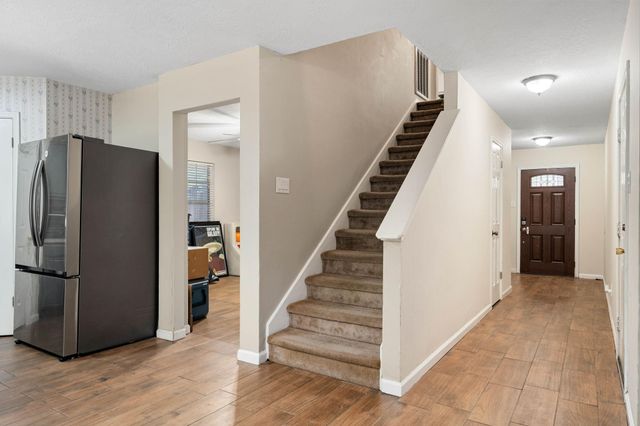 6923 Lonesome Woods Trail, Humble, TX 77346