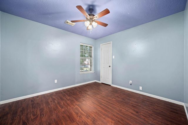 6923 Lonesome Woods Trail, Humble, TX 77346