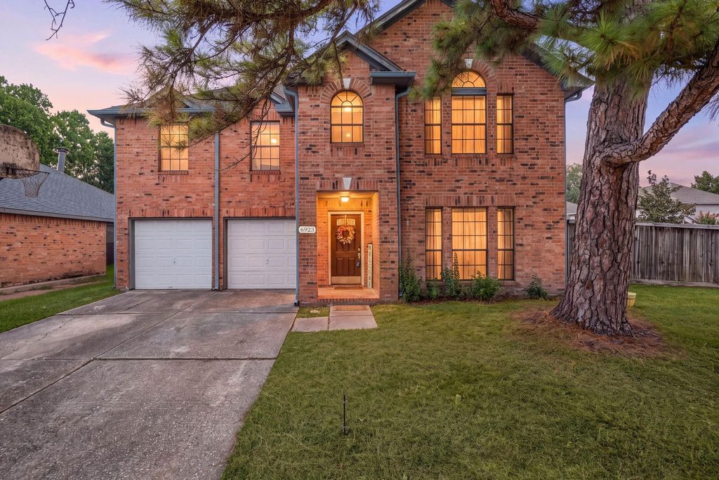 6923 Lonesome Woods Trail, Humble, TX 77346
