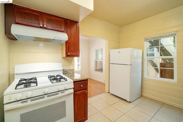 1246 Berkeley Way, Berkeley, CA 94702