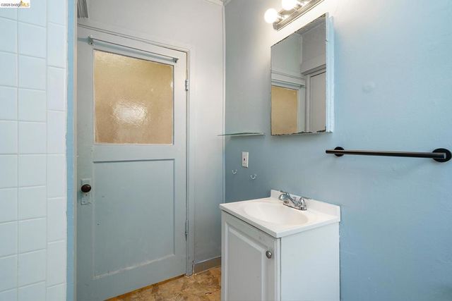 1246 Berkeley Way, Berkeley, CA 94702