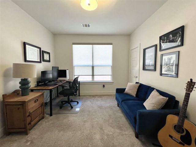 2823 Stanley Avenue, Fort Worth, TX 76110