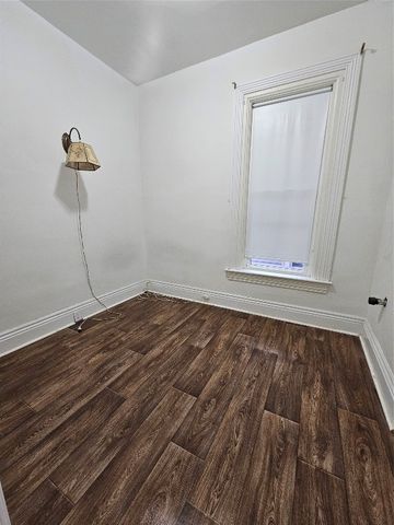 323 W 7TH Street, Erie, PA 16502