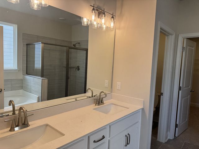 136 Dahlia Dr, La Vergne, TN 37086