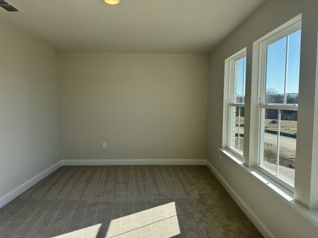 136 Dahlia Dr, La Vergne, TN 37086