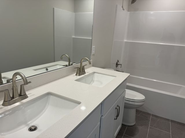 136 Dahlia Dr, La Vergne, TN 37086