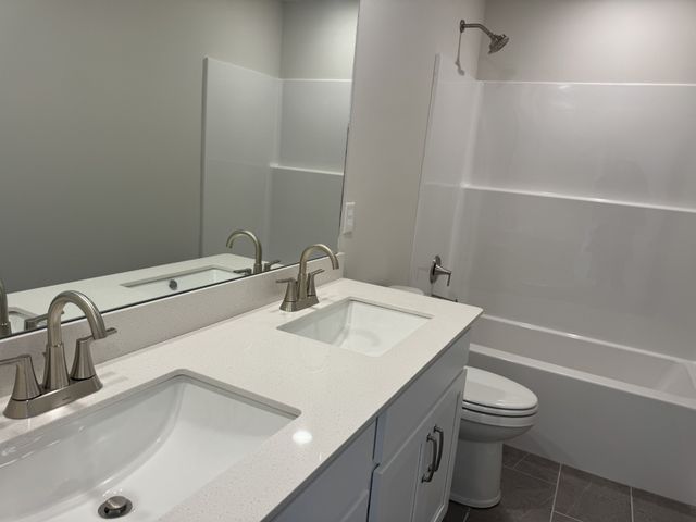 136 Dahlia Dr, La Vergne, TN 37086