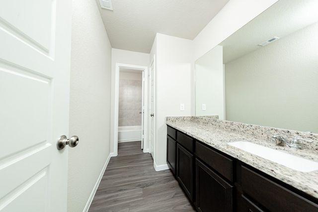 3014 Nickell Back Drive, Conroe, TX 77301