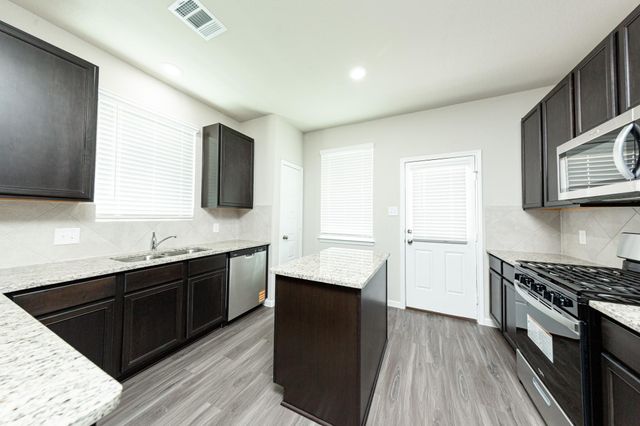 3014 Nickell Back Drive, Conroe, TX 77301