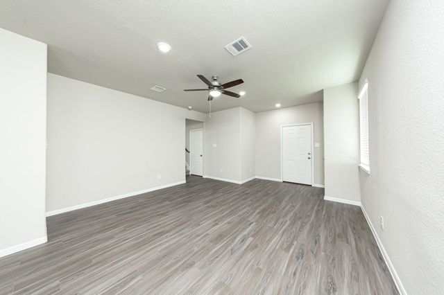 3014 Nickell Back Drive, Conroe, TX 77301