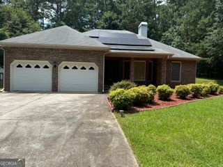 5207 W Shore Drive SW, Conyers, GA 30094