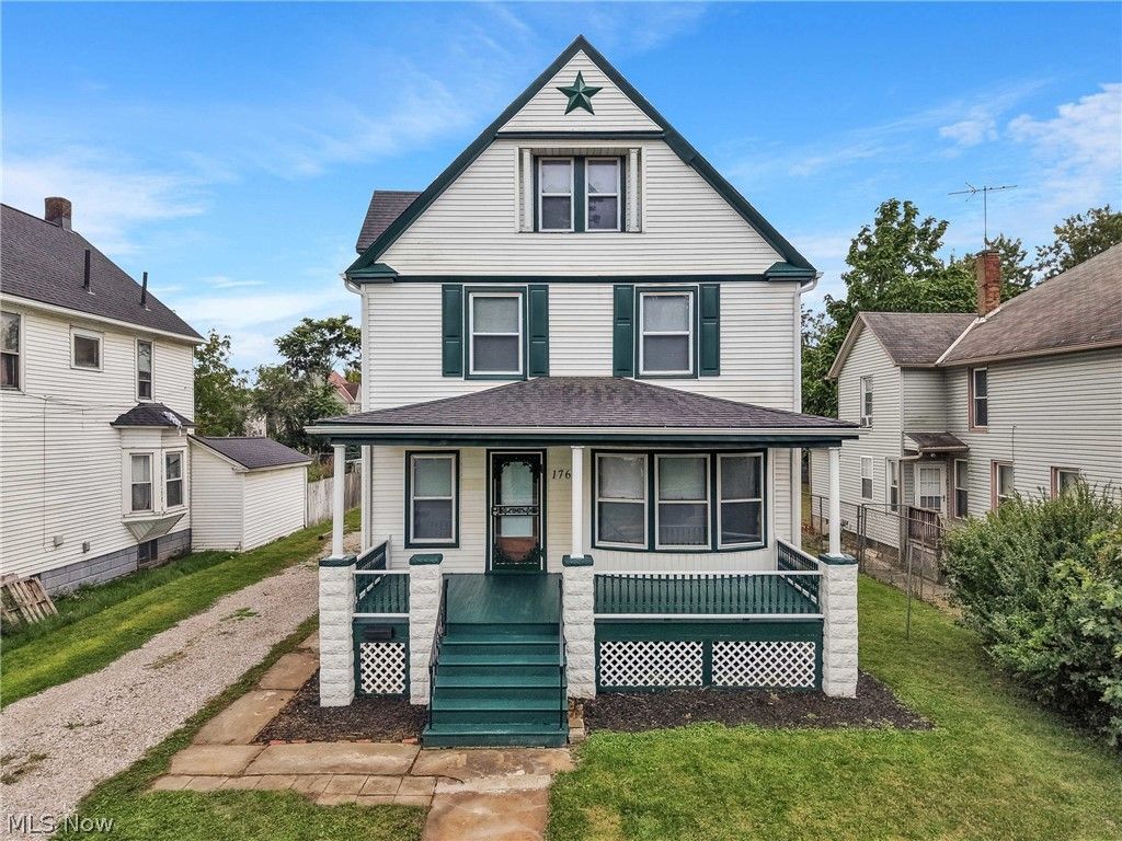 1768 E 31st Street, Lorain, OH 44055