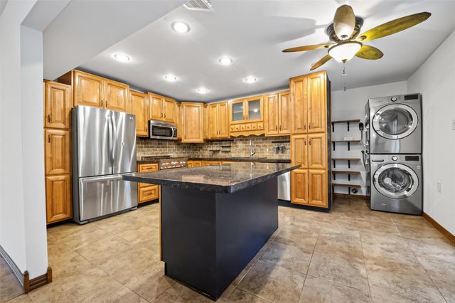 2716 Echo Street, The Woodlands, TX 77380