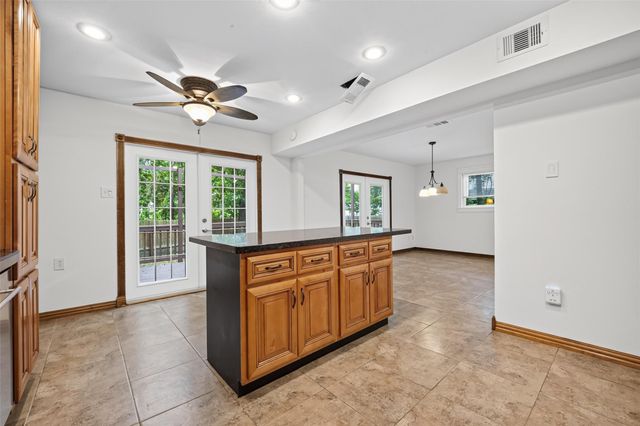 2716 Echo Street, The Woodlands, TX 77380