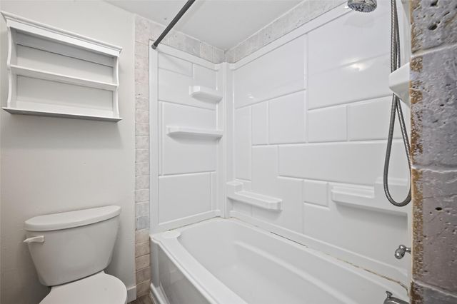 2716 Echo Street, The Woodlands, TX 77380