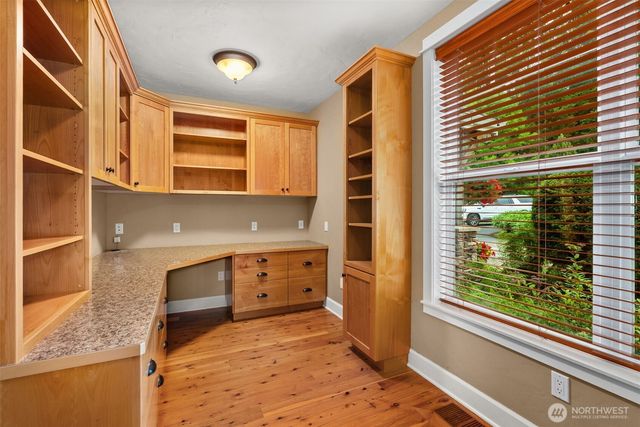 7920 Holiday Valley Drive NW, Olympia, WA 98502